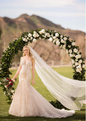 Strapless Beaded Ivory Lace Tulle Wedding Dress